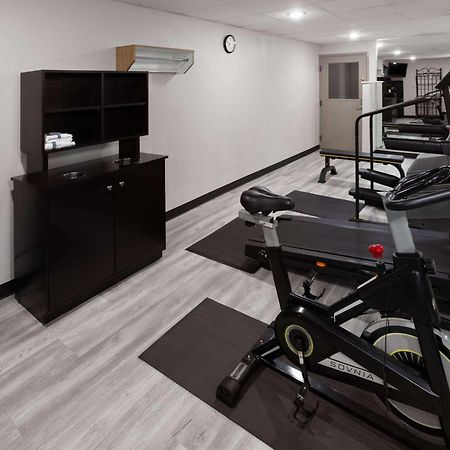 Days Inn & Suites By Wyndham Northwest Indianapolis Esterno foto