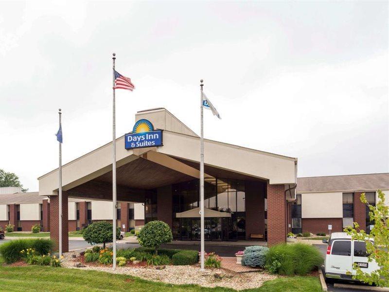 Days Inn & Suites By Wyndham Northwest Indianapolis Esterno foto