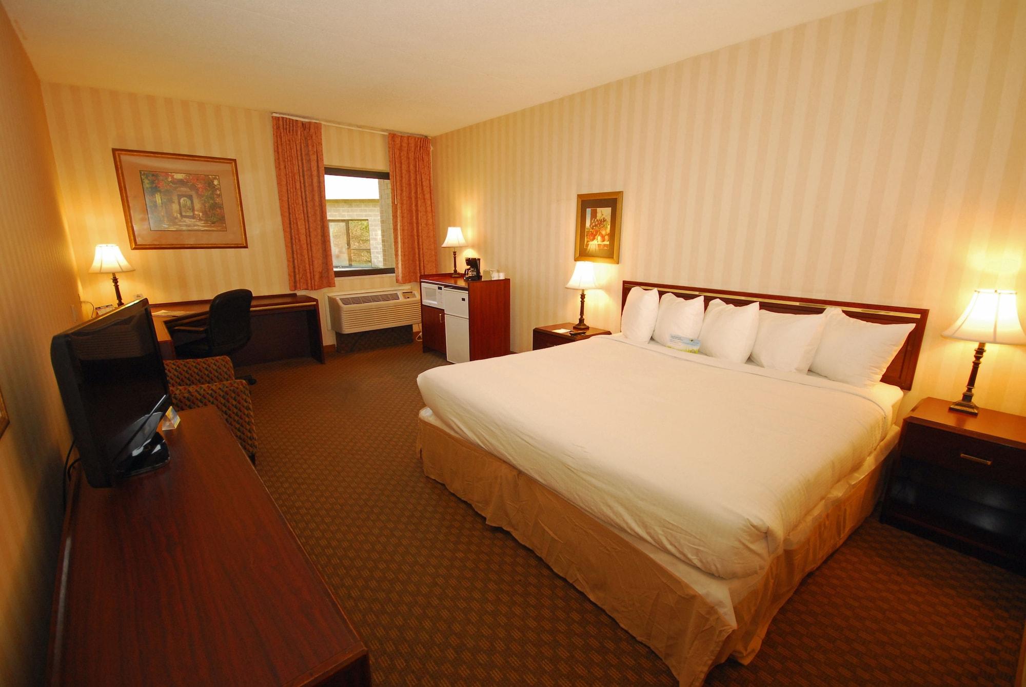Days Inn & Suites By Wyndham Northwest Indianapolis Esterno foto
