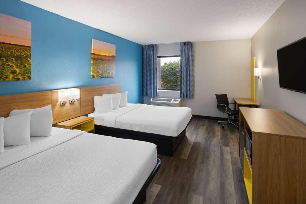 Days Inn & Suites By Wyndham Northwest Indianapolis Camera foto